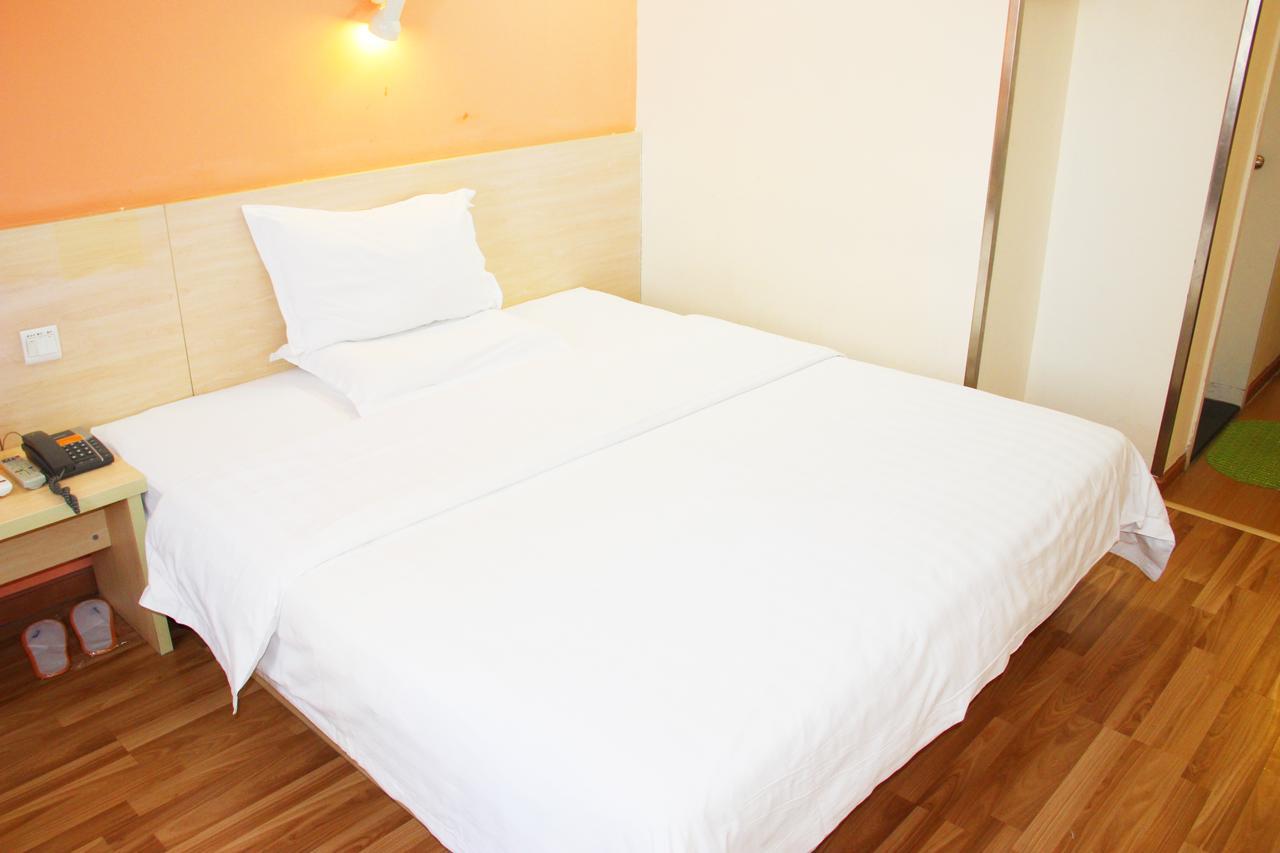 7Days Inn Chengdu North Railway Station No.2 Bagian luar foto