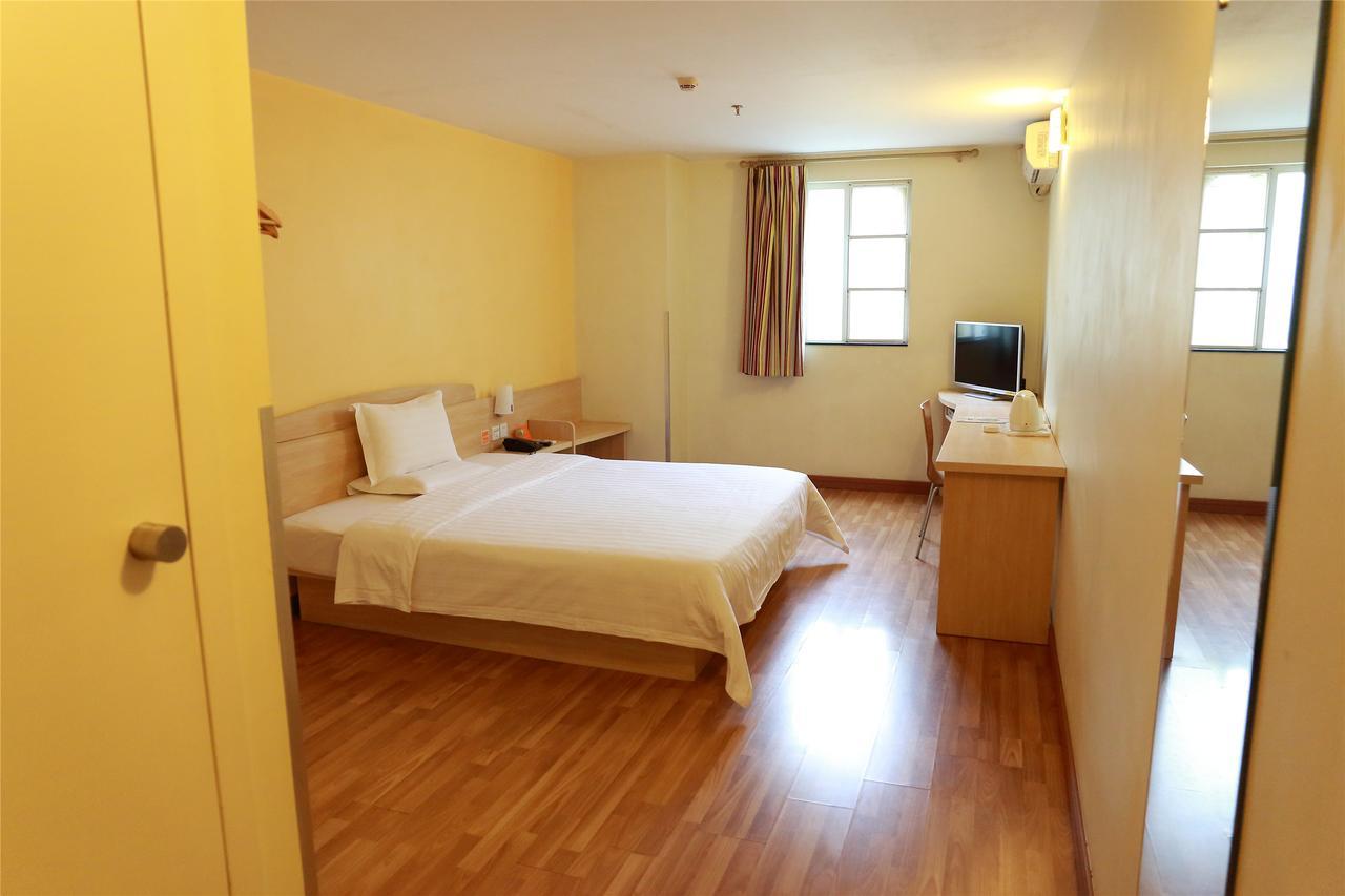 7Days Inn Chengdu North Railway Station No.2 Bagian luar foto